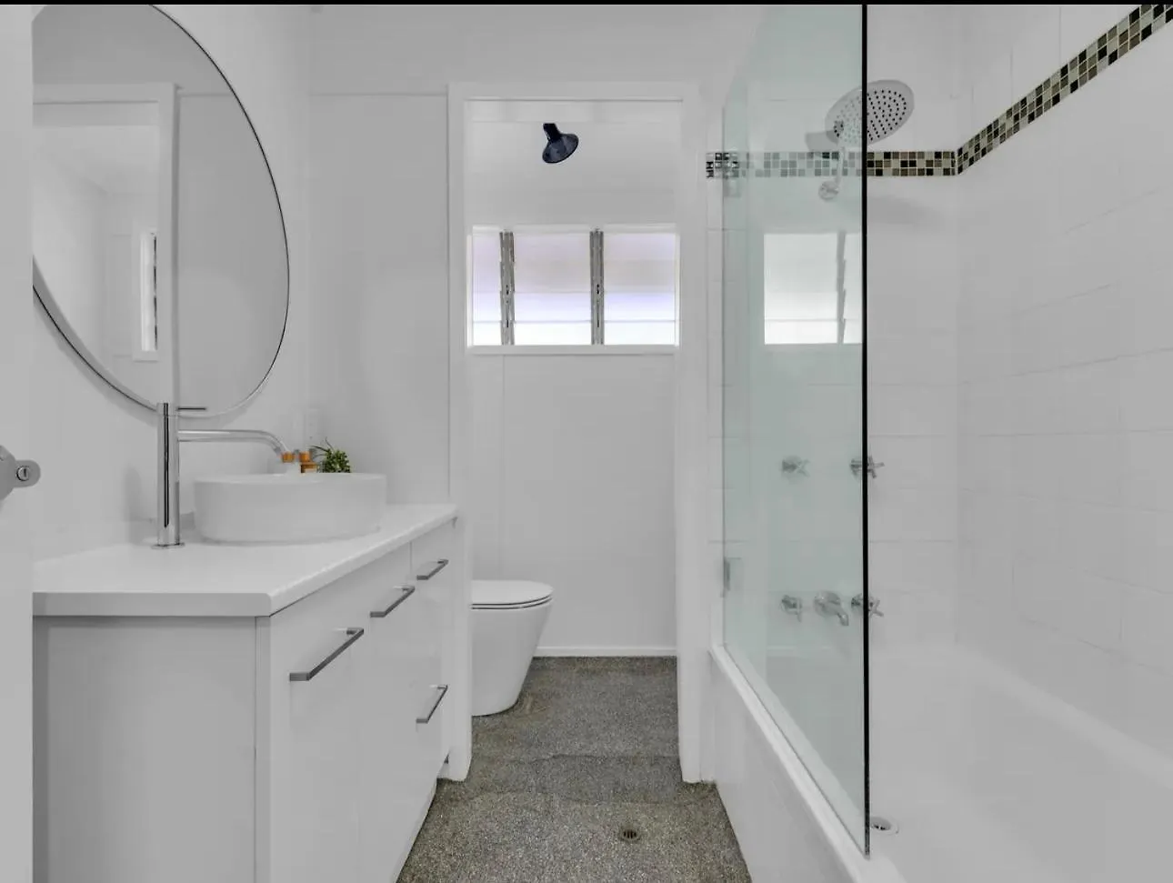 Elegant Villa Near Shopping Mall Jindalee Guest house